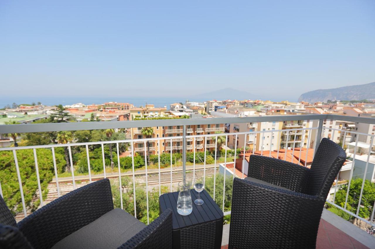 Luxe Sur Mer B&B Sorrento Esterno foto